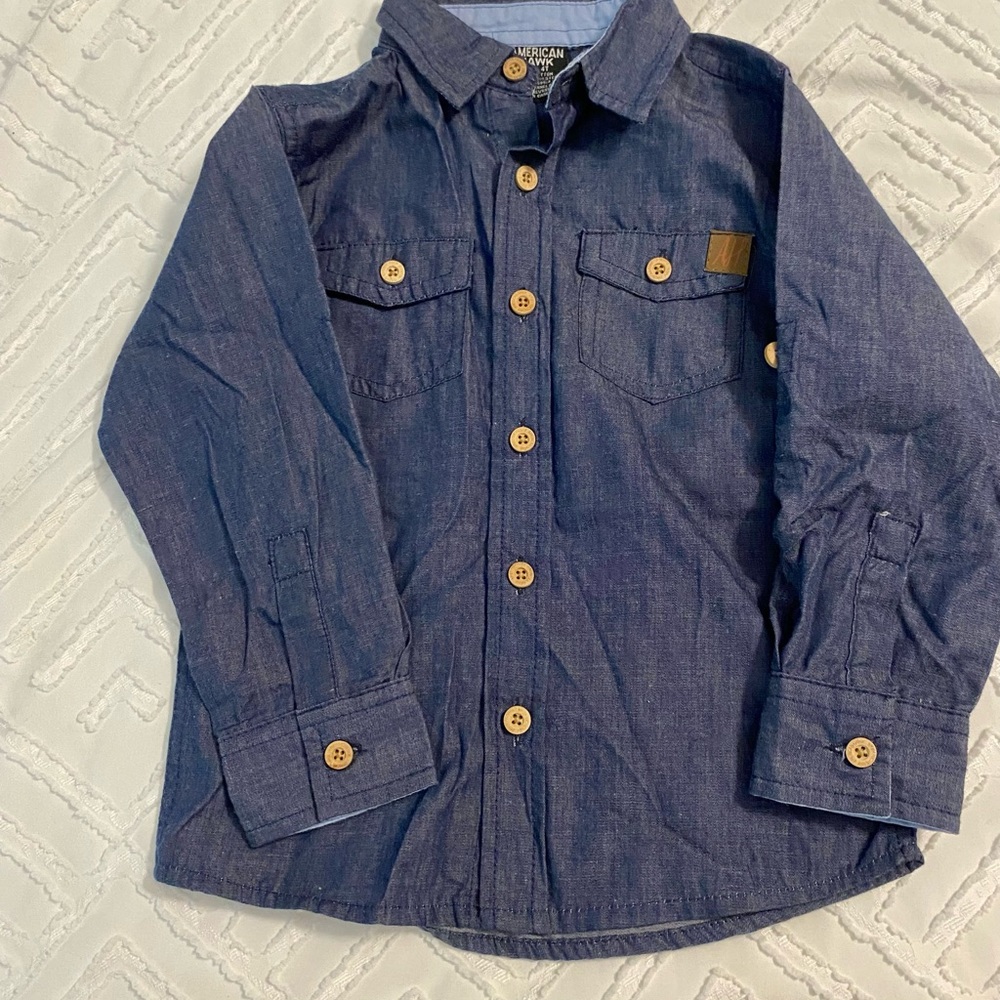 Boys size 4t American Hawk long sleeve button up chambray shirt